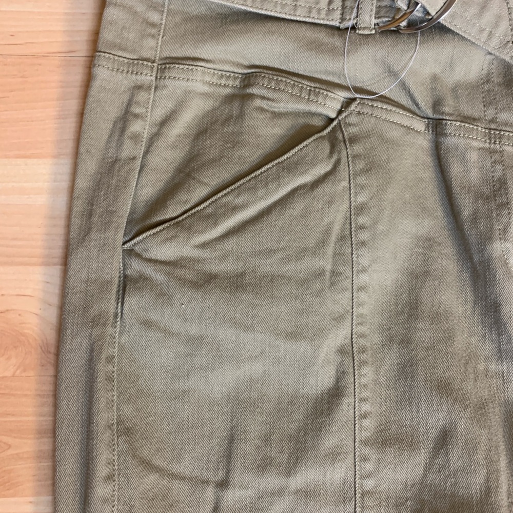 NWT - H&M Khaki Straight Leg Pants – Size 18 - Picture 3 of 6